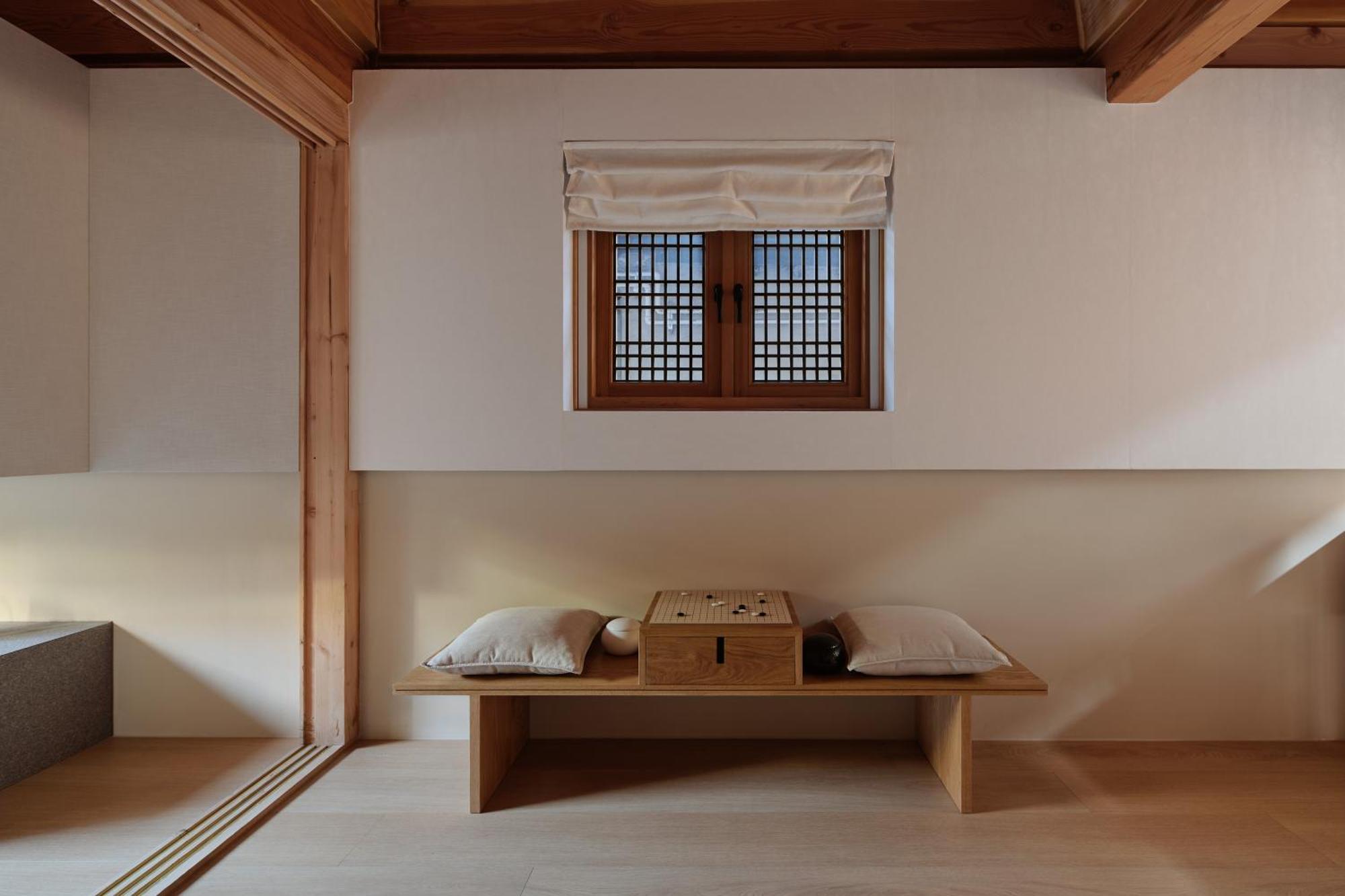 The Korean Traditional Hanok In Downtown Seoul For Convenient Public Transportation - Seoul Ari Kültér fotó