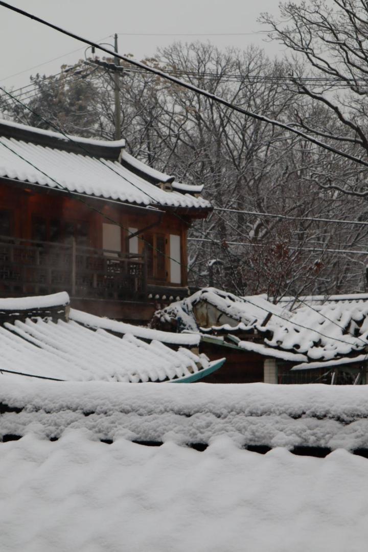 The Korean Traditional Hanok In Downtown Seoul For Convenient Public Transportation - Seoul Ari Kültér fotó